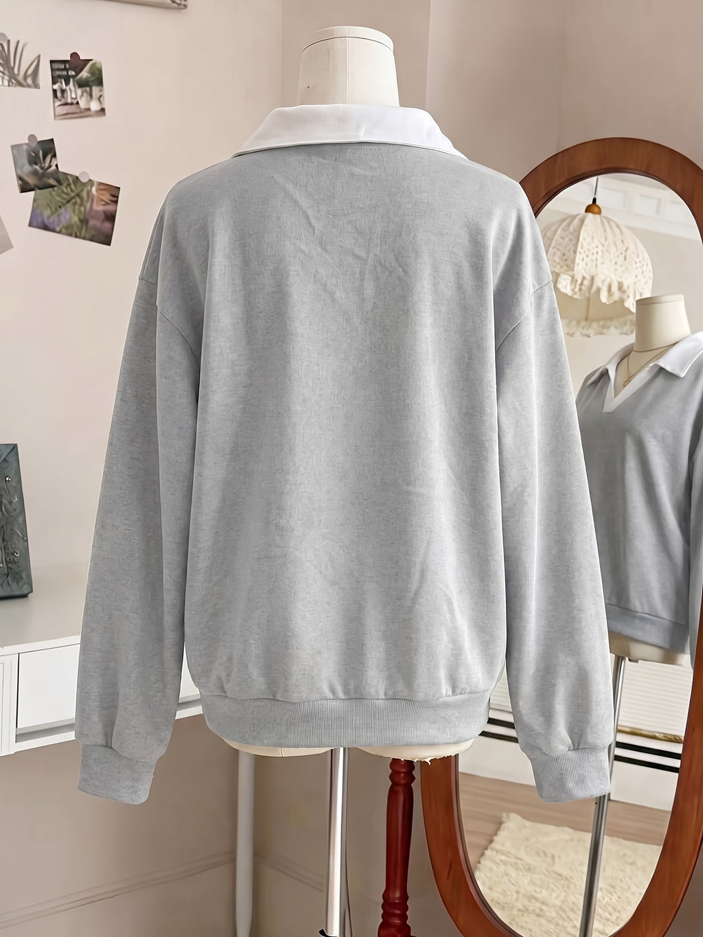 New Arrival with Atmospheric Vibe! V-neck Spliced 2-in-1 Look Polo Collar Casual Sweatshirt, Soft, Skin-Friendly, Loose Fit. Perfect for Street Strolling, Shopping, Dates, and Minimalist Commuting - A Versatile Must-Have Piece - Light Gray And White