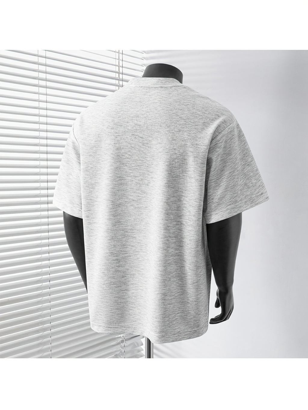 A Minimalist T-Shirt for Men, Featuring a Relaxed Fit, Casual Style, And Breathable Fabric, Ideal for Outdoor Activities And Everyday Use, Making It a Versatile And Comfy Choice - Light Mixed Grey