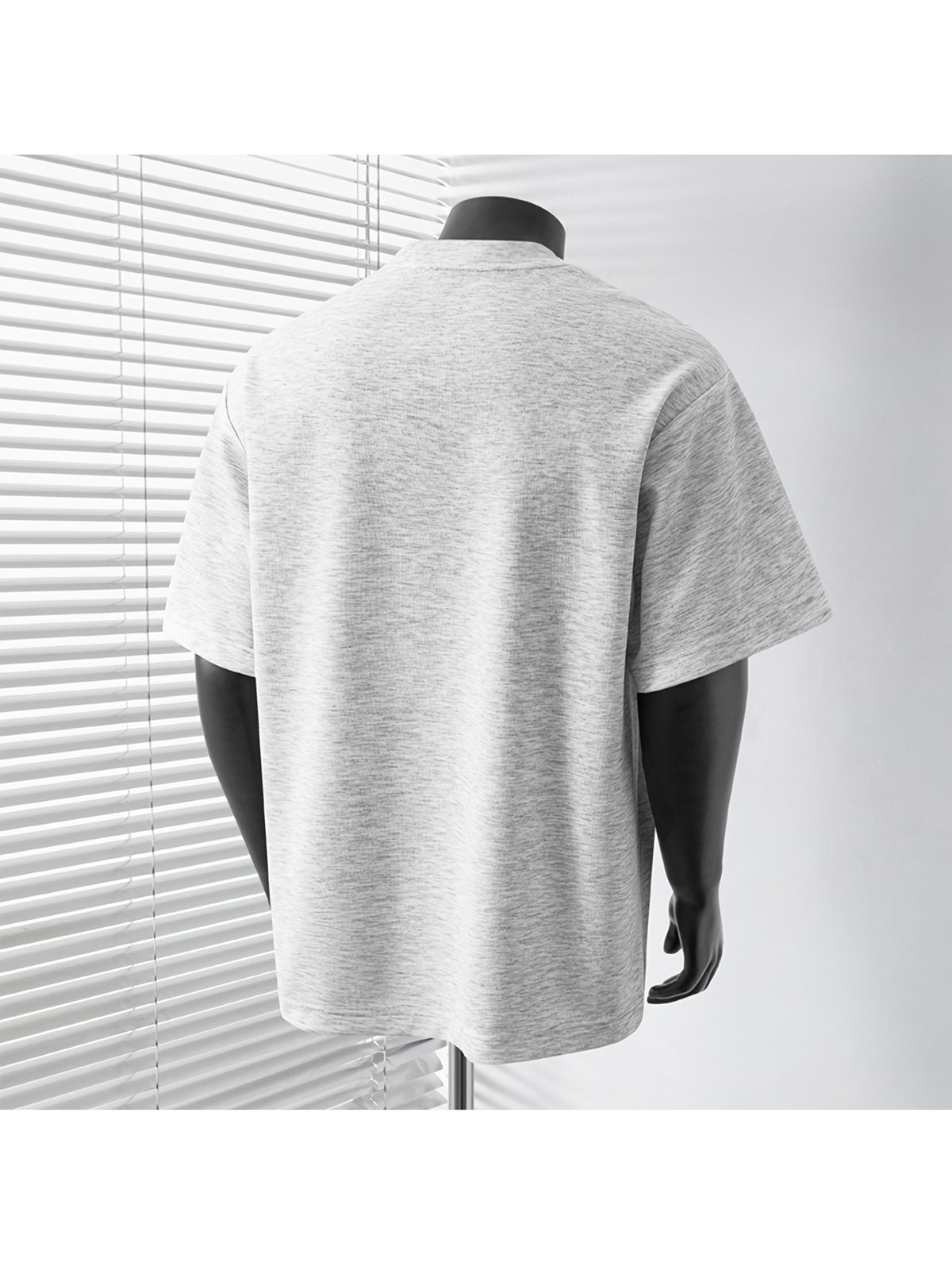 A Minimalist T-Shirt for Men, Featuring a Relaxed Fit, Casual Style, And Breathable Fabric, Ideal for Outdoor Activities And Everyday Use, Making It a Versatile And Comfy Choice - Light Mixed Grey