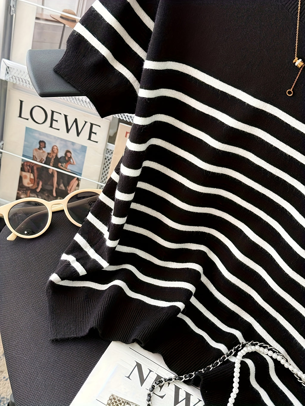 2026 New Women'S Summer Clothing Striped Short-Sleeved Top - Elegant Round Neck Color Block Design, Breathable Spring/Summer Casual/Formal Wear, Versatile Slim Fit T-Shirt, Everyday Fashion - Black