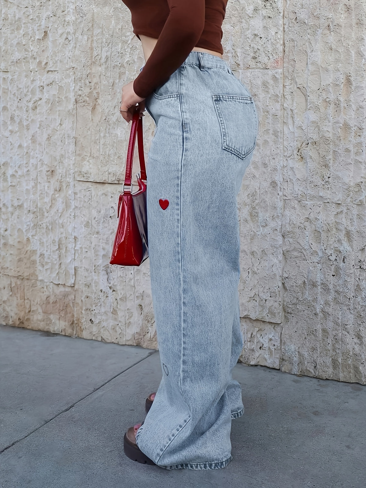 26AW Plus Size Casual Light Blue Washed Jeans with Heart Embroidery, Suitable for Daily Commute, Dates, Parties, And Autumn/Winter And Summer Festivals, Christmas, New Year, Thanksgiving, Weddings, Beach, Graduation, Fashionable, Elegant, Casual - Powder blue