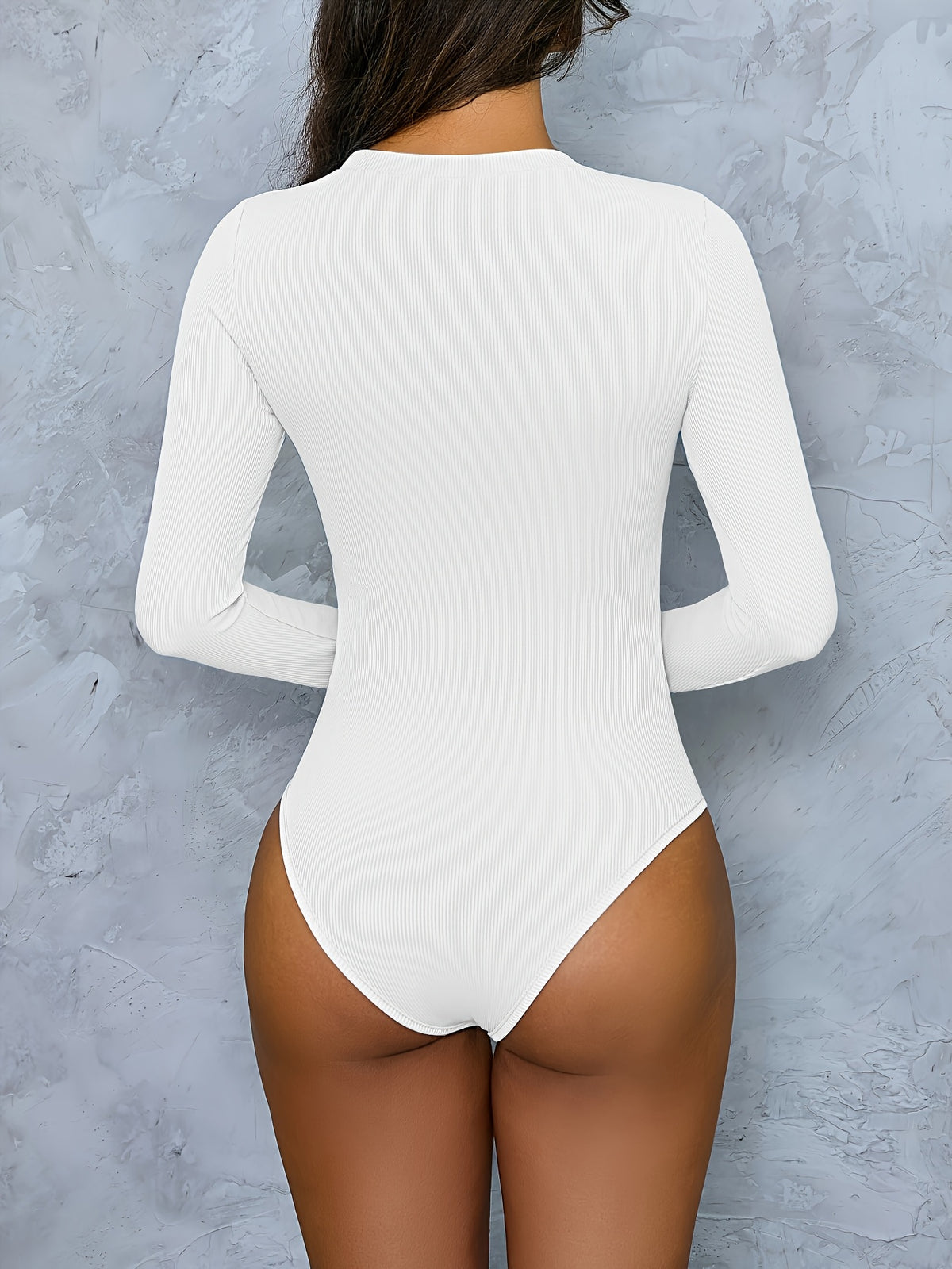 Basic Ribbed Bodysuit with Long Sleeves, Round Neck, Form-Fitting Design, Suitable for Wearing As a Versatile Layering Top - White
