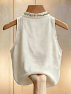 New Embroidered V-Neck Short Collar Women'S Vest for Outing, Vacation, Fashion, Commute, Fresh Sleeveless Top - Light Beige