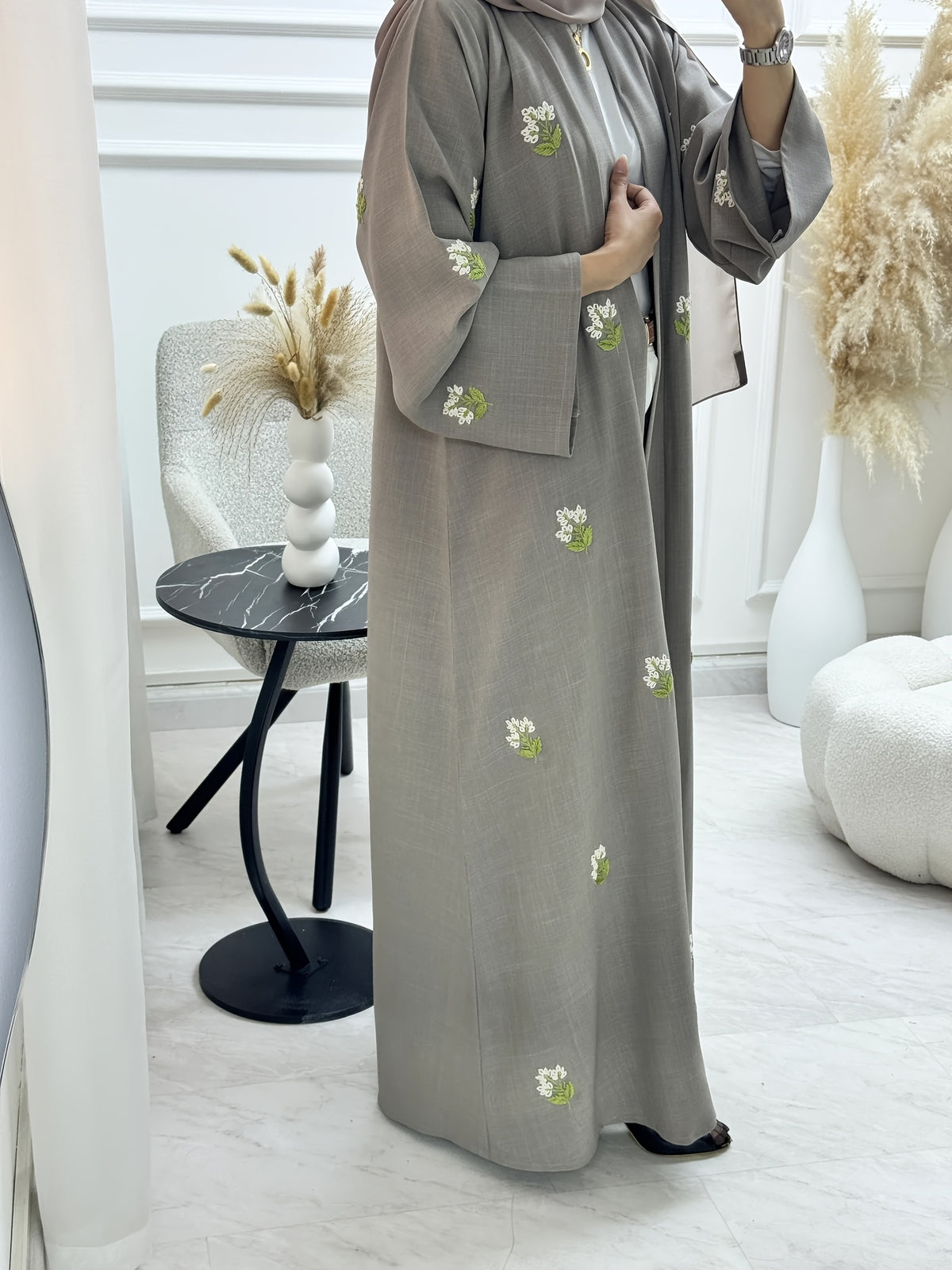Middle Eastern Ramadan Open-Floral Embroidery Elegant Women's Outerwear, Daily Outing Casual Loose Robe Abaya - Grey