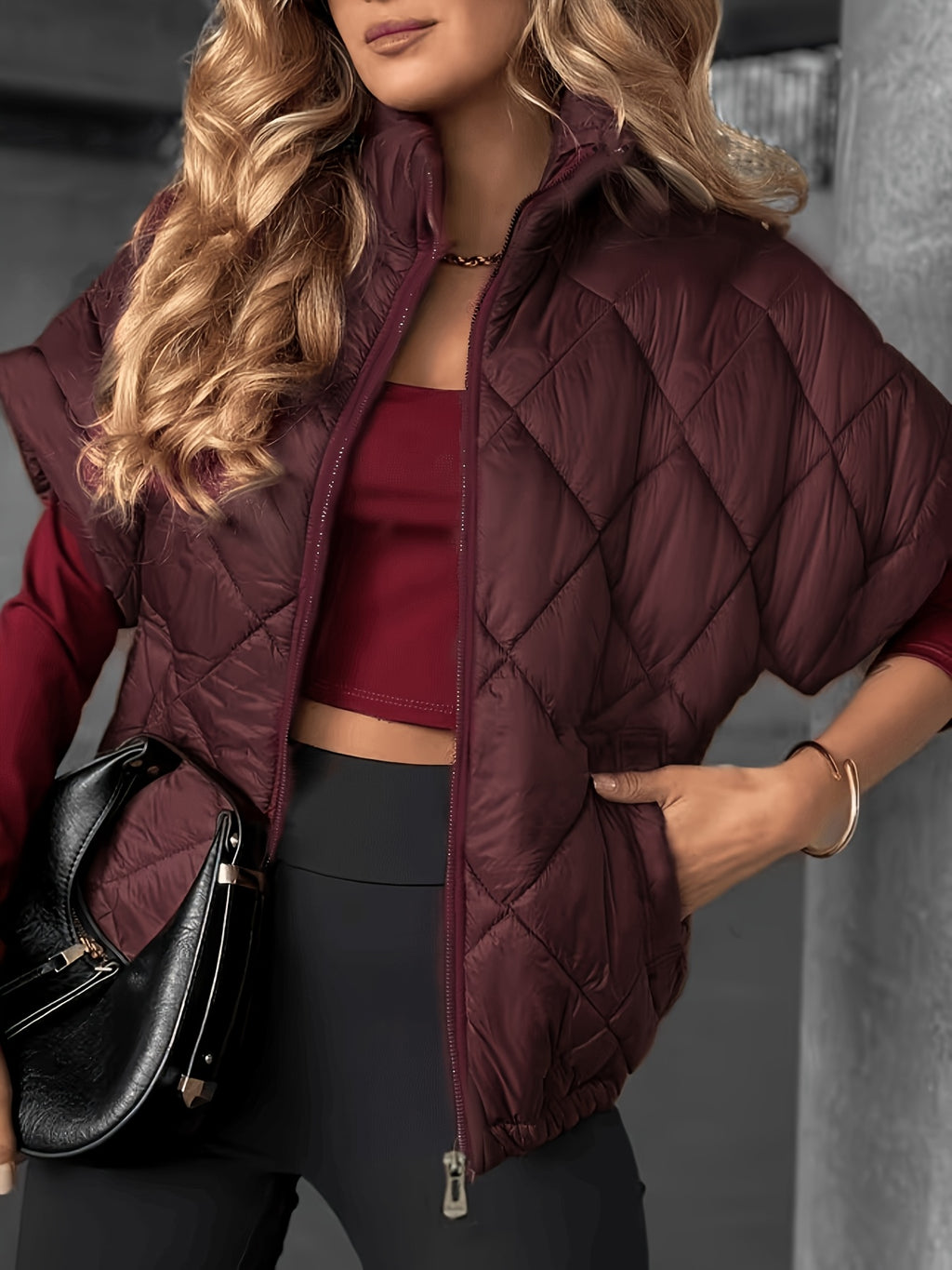 Women'S Sleeveless Quilted Jacket for Spring And Autumn | Solid Color Design, Zipper Closure, with Practical Pockets, Slim Fit, Multi-Layer Structure Enhances Warmth, Taking Into Account The Wearing Needs of Casual And Formal Occasions - Brick Red