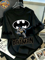 Official WB. Men's Short-sleeve T-shirt with Fun Cartoon Print Featuring the DC Batman Logo Character. Round-neck Top Suitable for Men's Casual Summer Daily Commutes, Home Wear, and Office Outfits - Black