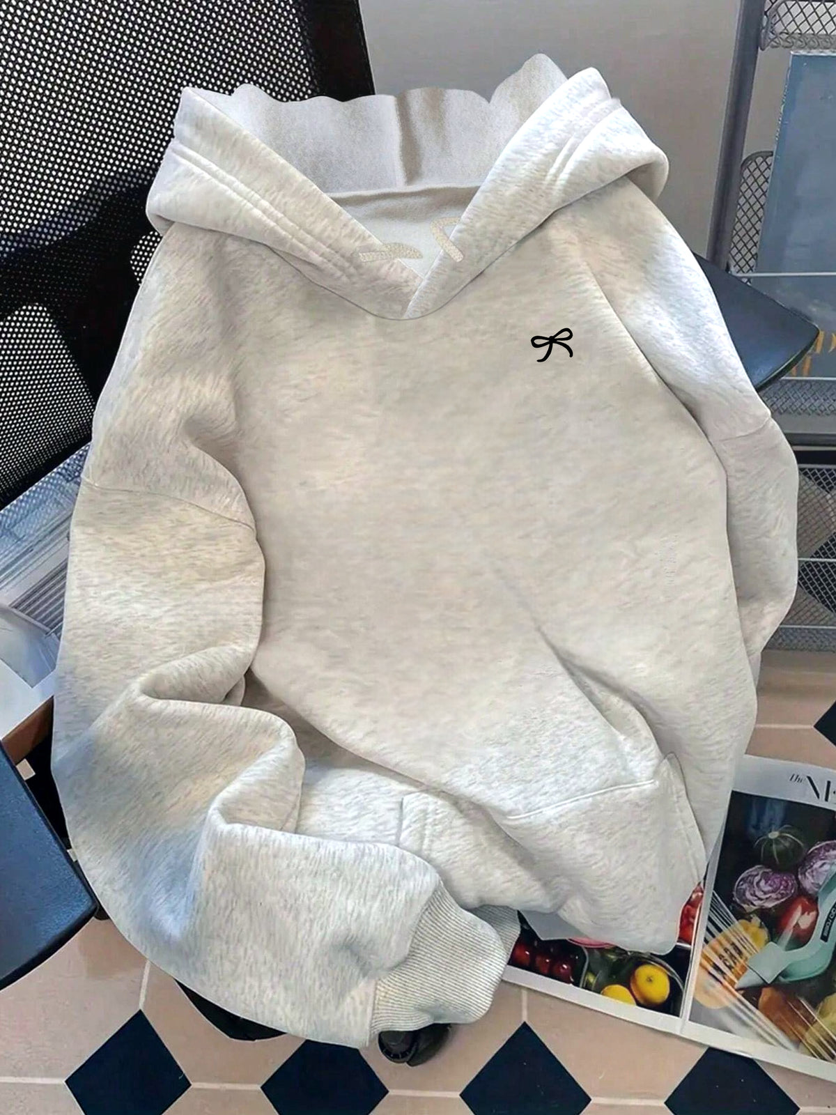 Women'S Fashion Classic Cute Bowknot Pattern Print Autumn/Winter Warm Lined Sweatshirt Hoodie Women'S Everyday Wear Top Kangaroo Pocket - Light Grey