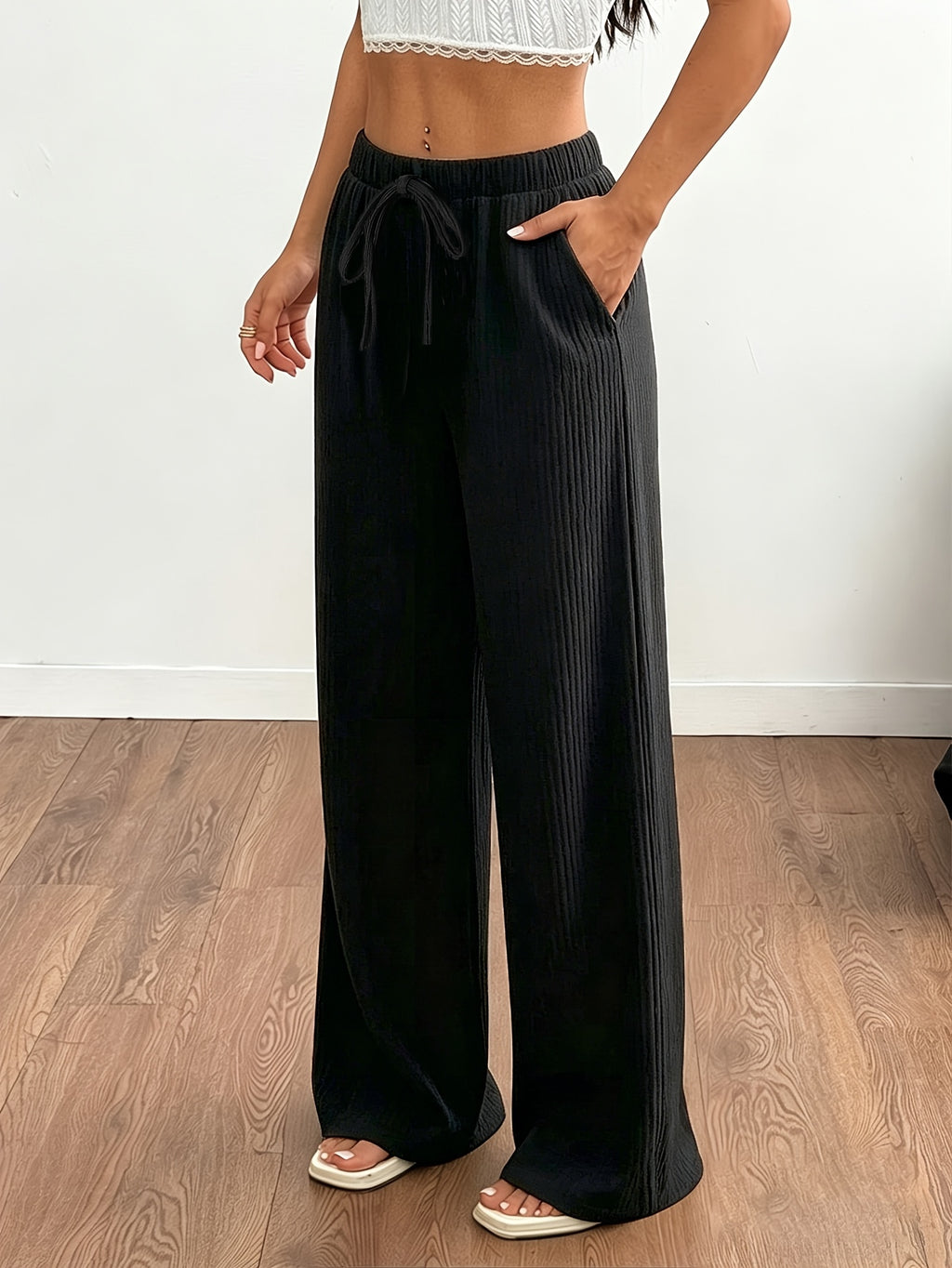 Spring/Autumn Women's Flowy Casual Straight-Leg Pants, Loose-Fit Breathable Wide-Leg Trousers with Faux Drawstring and Pockets, Comfortable and Versatile Summer Outdoor Pants - Black