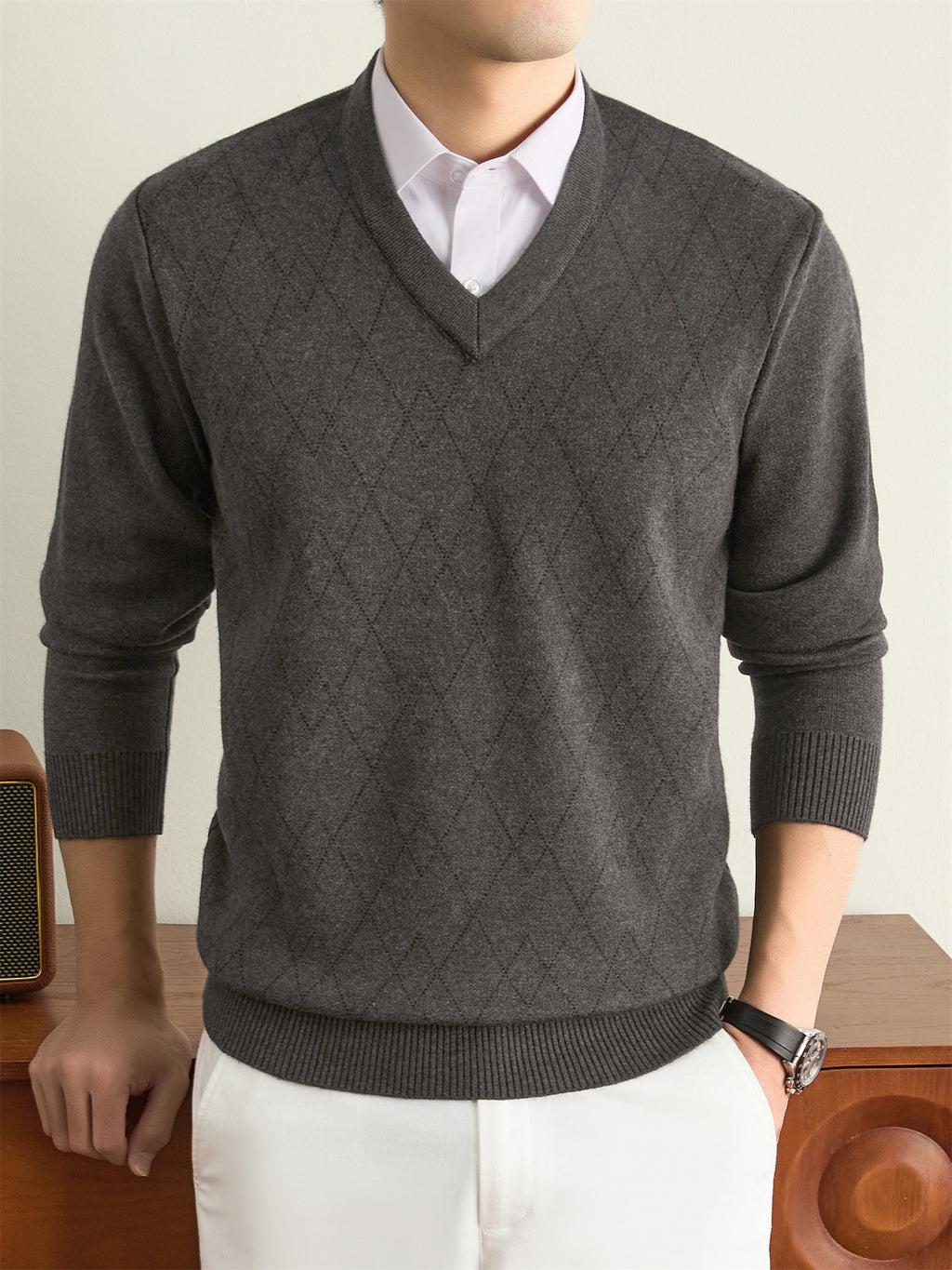 Men's Solid Color V-Neck Sweater - Warm Winter Knit Pullover with V-Neck Collar, Basic Long-Sleeve Knitwear Suitable for Fall and Winter, Casual Office Wear, Hand Washable Regular Fit Sweater for Layering - Pickle