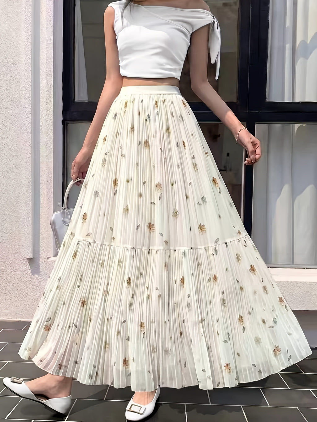 Women'S Floral Print Long Elegant Pleated Skirt - Multicolor Flower Pattern, High-Waist Design, Flowing Cut, Suitable for Spring And Summer - Apricot