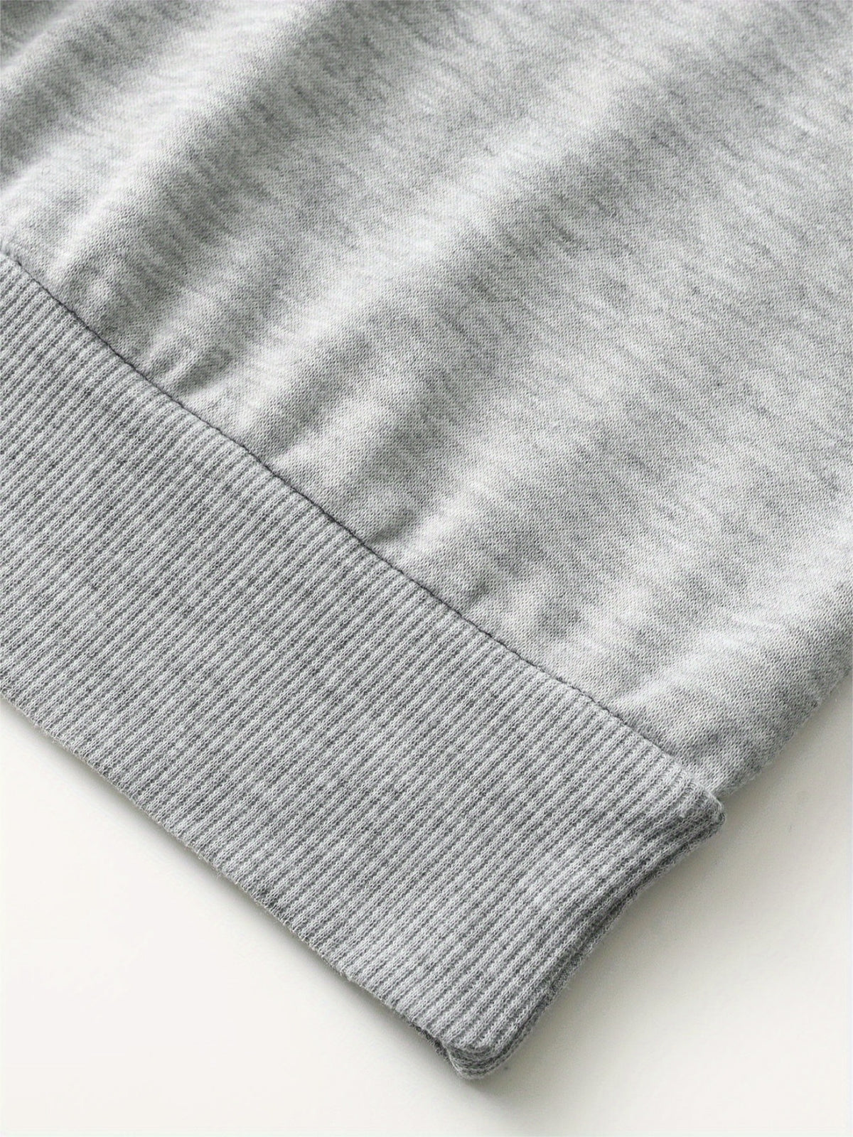 Fashion Retro Cycling Enthusiast Pattern Print, Round Neck Casual Sweatshirt, Suitable for Outdoor Activities, Loose Comfortable And Versatile, Ideal for Autumn And Winter - Light Grey