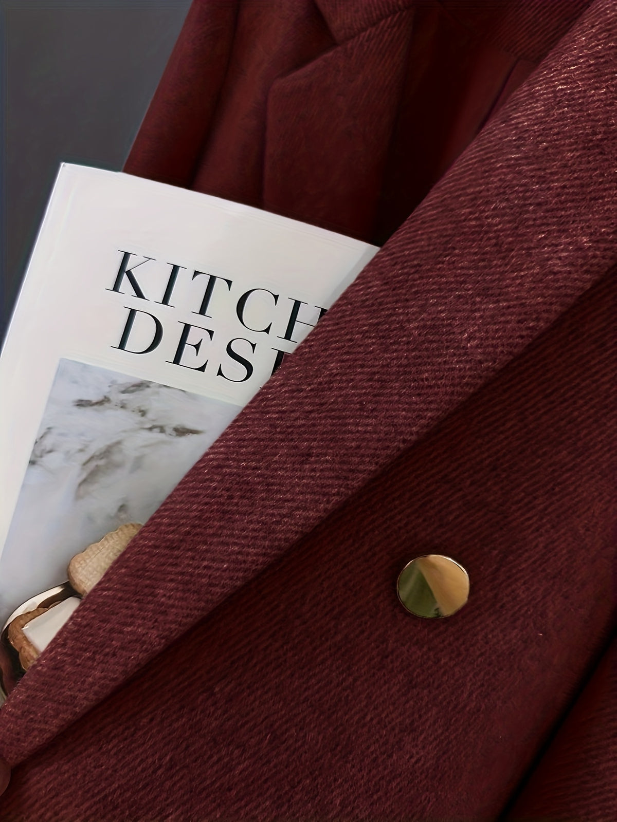 2025 Autumn/Winter High-Quality Blended Suit | Burgundy British Style Double-Breasted Coat Metal Buckle + Delicate Texture Loose Drape Commuter Style Light Luxury Workplace Women'S Clothing - Burgundy