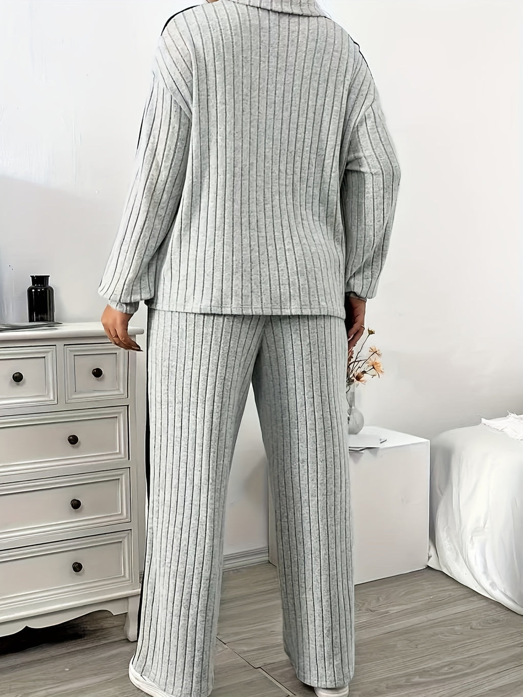 A Stylish And Casual Two-Piece Set for Women Featuring a Zip Collar Long-Sleeve Top And Wide-Leg Pants, Made from Soft, Skin-Friendly Fabric with a Vertical Stripe Texture, Perfect for Everyday Outings - Grey