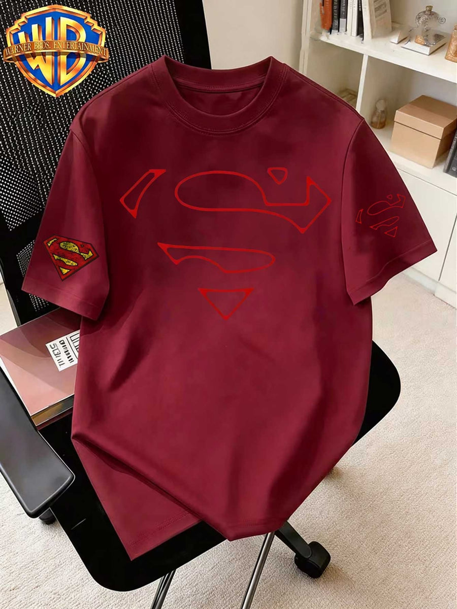 Warner Bros Official Superman Logo Print Crew Neck T-Shirt for Men, 100% Pure, Casual, Comfortable, Versatile, Loose Fit, Summer Short Sleeve T-Shirt, Suitable for Outdoor Wear, Gym, Office, and Daily Fashion, A Men's Wardrobe Essential, Unisex - Burgundy color