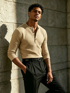 [Josh Mei OBM] Fall/Winter New Men'S Plaid Jacquard Knit Henley Pullover Shirt, Half-Button Placket Geometric Texture Long Sleeve Top, Soft Stretch Fabric, Slim Fit Versatile Casual Fashion Modern Street Style, Suitable for Commuting, Dates - Khaki