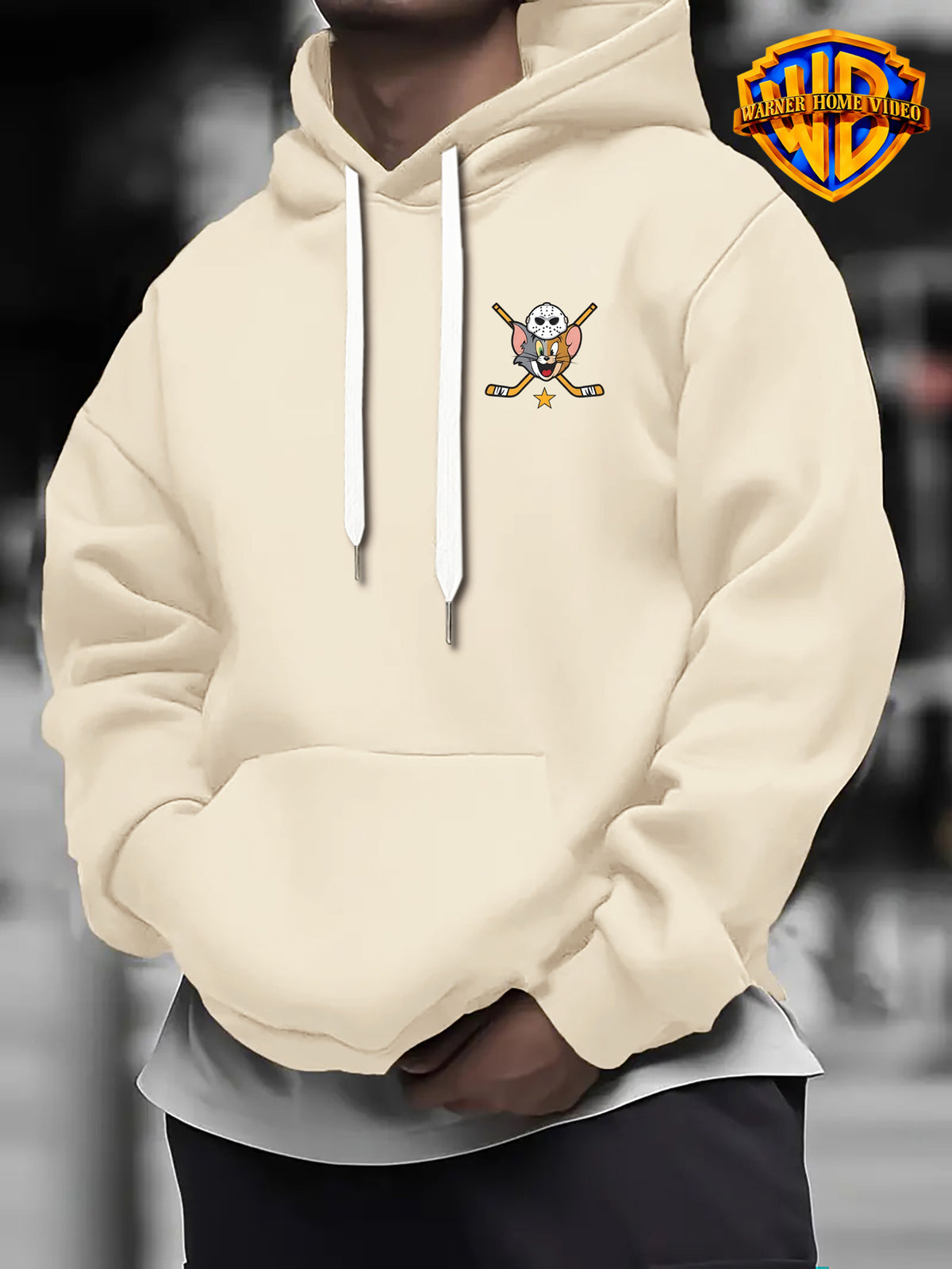 [Officially Licensed by Warner Bros] 1pc, American Retro League Badge Cartoon Character Creative Casual Hoodie - Men'S Fashion Sweatshirt with Double-Sided Print, Adjustable Drawstring Loose Comfortable Hoodie, Suitable for Daily And Outdoor Wear - Apricot