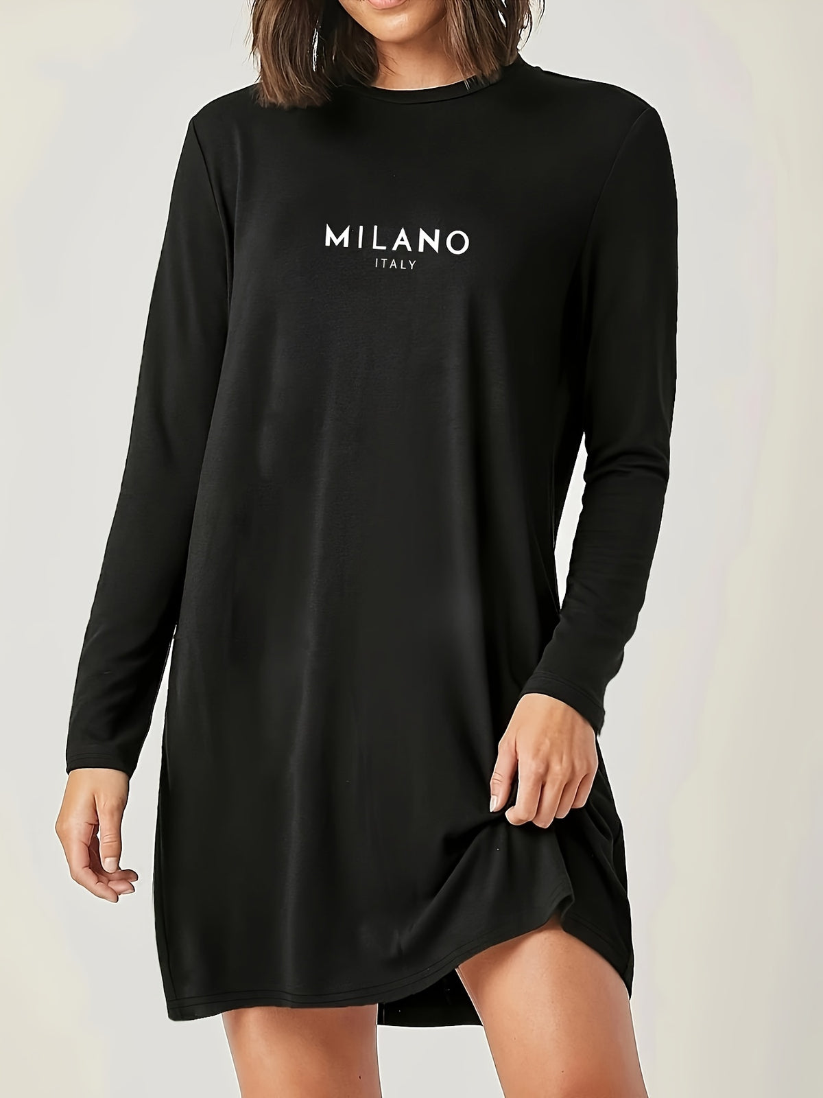 Fashionable long version of the fashionable casual top suitable for the spring and autumn season, with a unique print, Women's clothing - Black