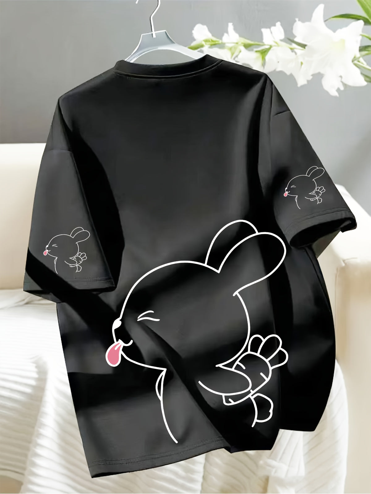 Cute Rabbit Print T-Shirt, Short Sleeve Crew Neck Casual Top for Summer And Spring, Women'S Clothing - Black