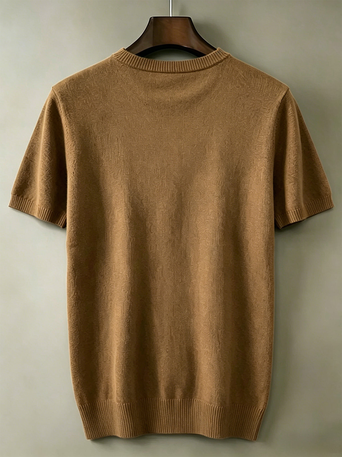 Men's Crew Neck Short Sleeve Knit Shirt with Galloping Horse Silhouette Print, Slim Fit Thin Top - 【Brown】
