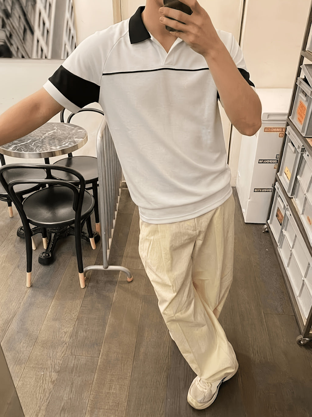 New Summer Men's Color-Block Lapel Short-Sleeve Polo Shirt with Raglan Sleeves, Casual Sporty Style, Skin-Friendly and Breathable Top, Structured and Slimming Fit, Flattering on All Body Types, Versatile and Trendy for Daily Commuting and Streetwear - White