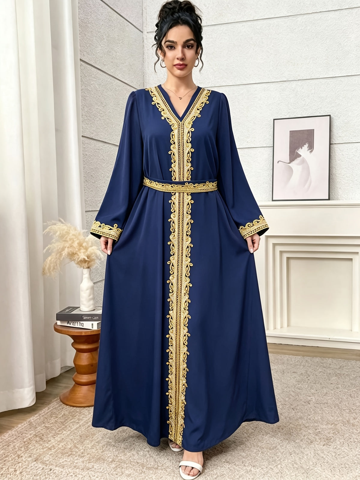 1pc Women's Elegant Kaftan Dress Golden Embroidery V-Neck Long Sleeve Abaya Maxi Dress Luxury Evening Party Gown with Belt White Embroidery Abaya Dress Women's V-Neck Long Sleeve Maxi Kaftan Luxury Contrast Golden Trim Party Gown - Navy Color