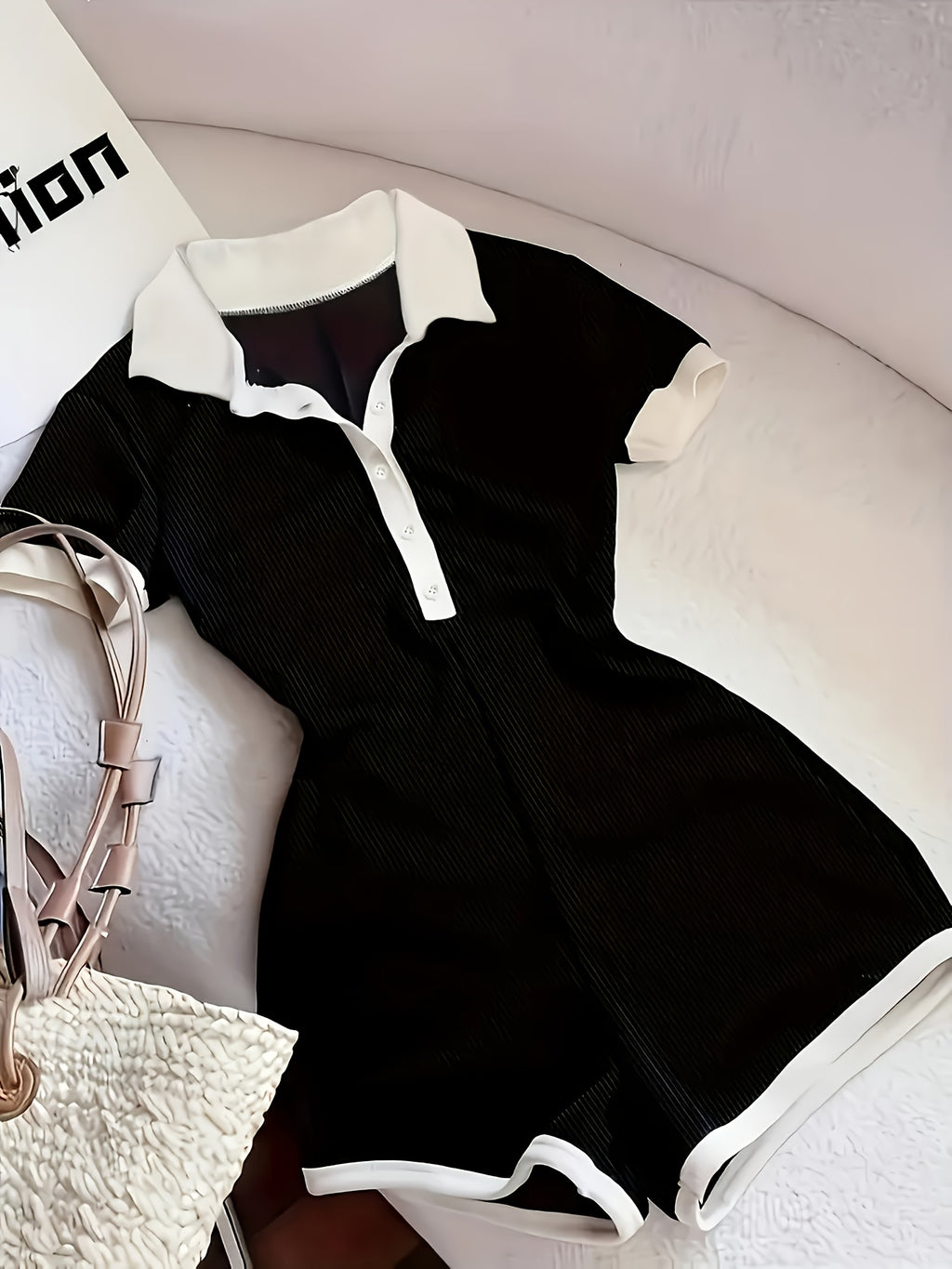 1 Piece of Color-blocked Elegant Slim-fit Lapel Mini Jumpsuit with White Trim, a for Back-to- Season and Daily Wear - Black