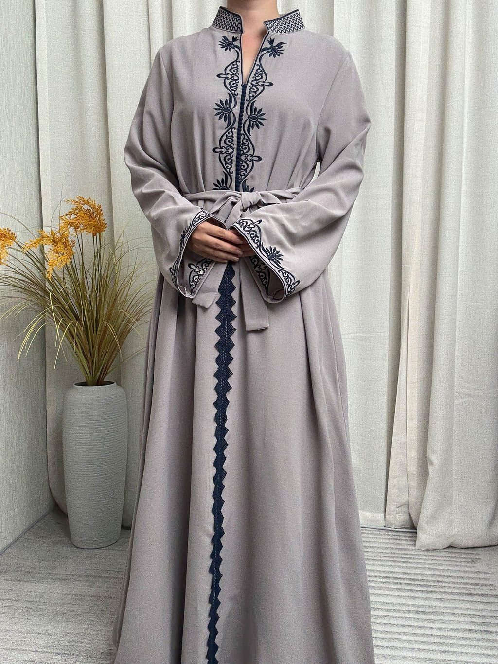 An Elegant Arabic Robe in a Single Piece, Adorned with Ethnic Style Patterns - a Long-Sleeved Dress Suitable for Muslim Women, Perfect for All Seasons, Seasonal Dress | Elegant Robe | Exquisite Patterns, Robe Dress - Slate Grey