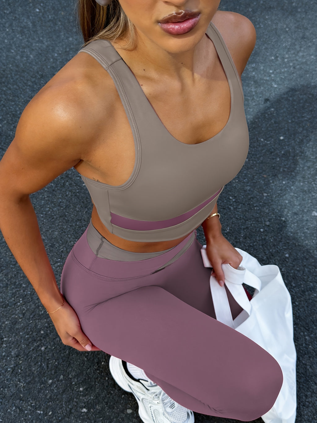 Women's 2pcs Set: Color-Block Bra and High-Waist Leggings, Street Style with an Instagram Vibe, Suitable for Daily Wear and Casual Gatherings. Recommended to Size Up. - Light Pink+purple
