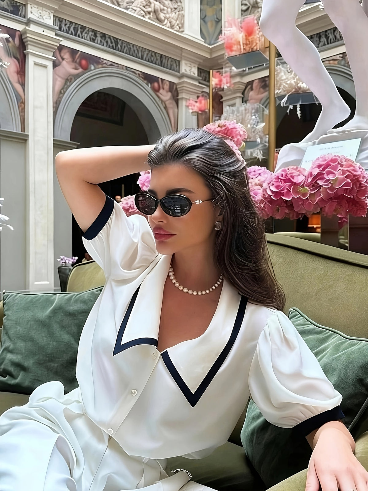 Women's Clothing / Women's Tops, Blouses, and T-Shirts / Women's Tops / Elegant and Romantic French-Style Black and White Contrast Color Vintage OL Style Loose Button- Collar Short-Sleeve Shirt, Spring/Summer Collection - White