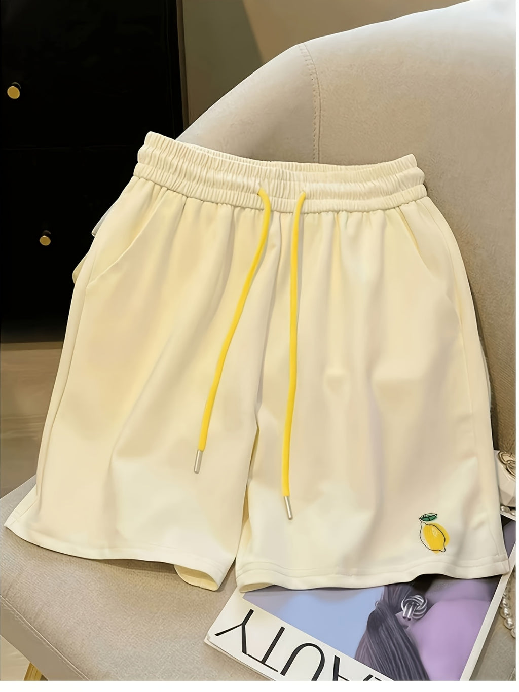 Strawberry Print Fashionable Spring And Summer Shorts, Vacation Sexy Elastic Waist Drawstring Pocket Women'S Pants - Yellow