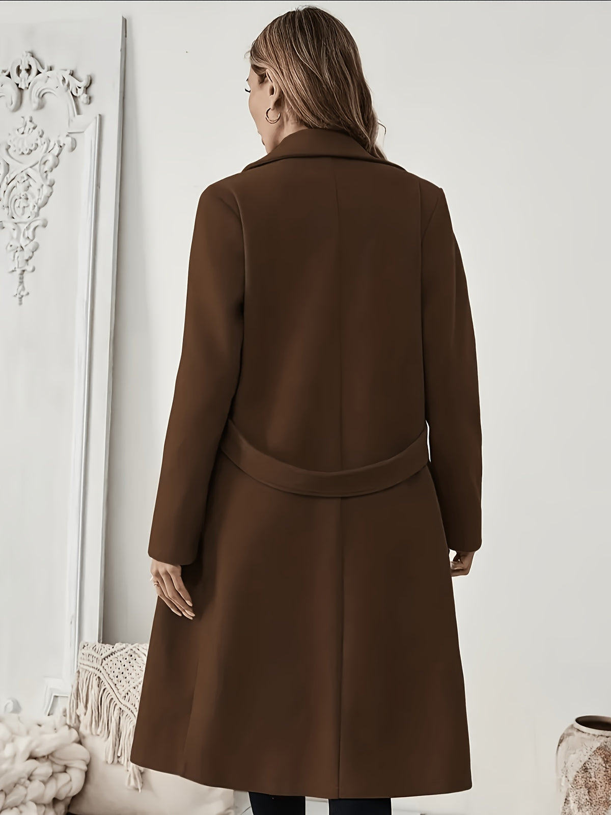 New Autumn/Winter Classic Notched Lapel Long Coat for Women, Waist-Cinching with Tie Belt and Two-Button Design, Over-the-Knee Outerwear, Elegant Commuter Style, Draped and Structured Long-Sleeve Coat with Side Pockets, Simple and Versatile, Slim Fit - Coffee Color