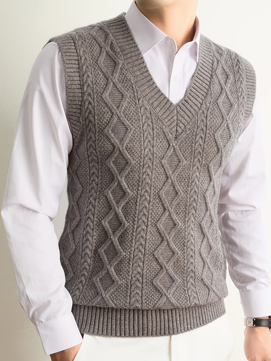 Men's V-neck Simple and Stylish Knitted Autumn/Winter Pullover Sleeveless Sweater Vest (Single Piece) - Medium Gray