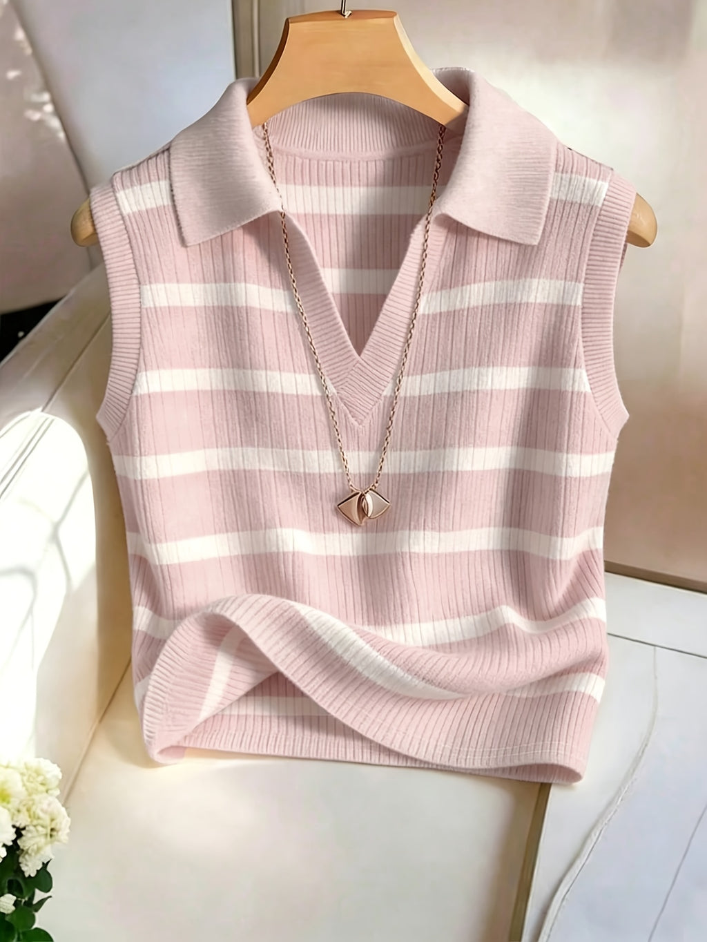 Women'S Casual Striped V-Neck Vest - Pink White
