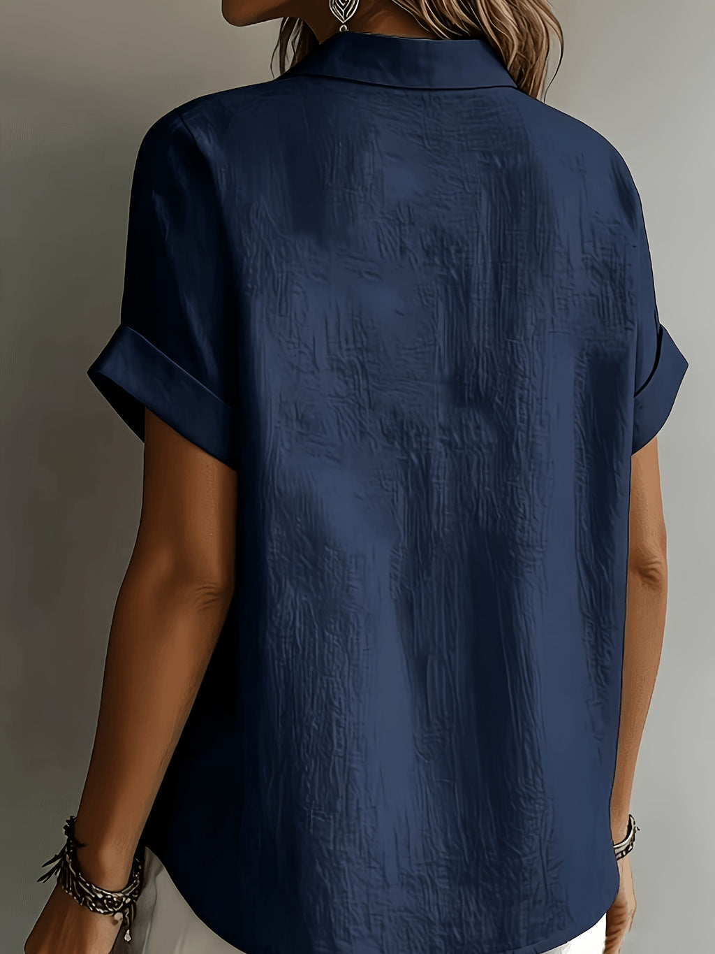Women's Elegant Vacation-style Short-sleeve Top, Loose and Relaxed Shirt, Commuting Casual Literary Style, Figure-flattering, Daily Temperament Style, Loose and Draping, Breathable and Comfortable - Navy Color