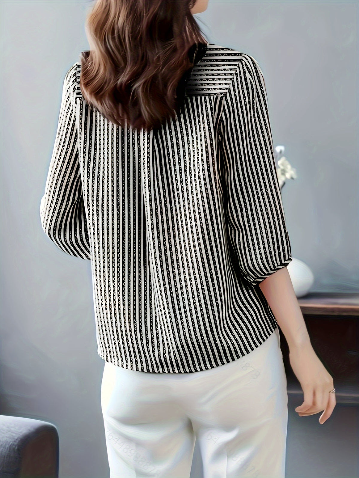 Fashion Short-Sleeve Printed Shirt for Women () - Black
