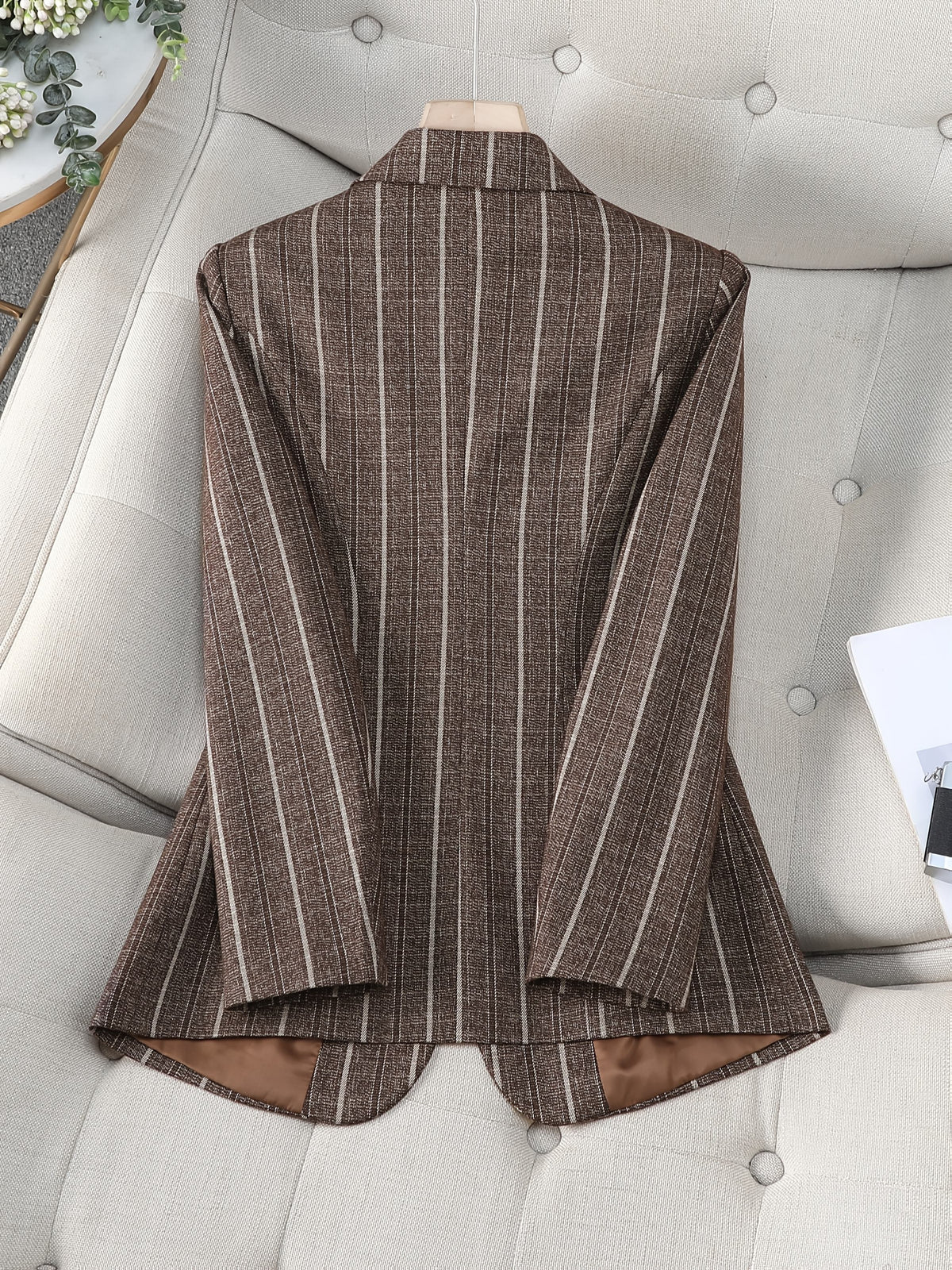 Elegant 2025 Blue Striped Suit Jacket, Noble and High-end Small Suit for Women, New Suit with Striped Contrasting Color - Coffee Color