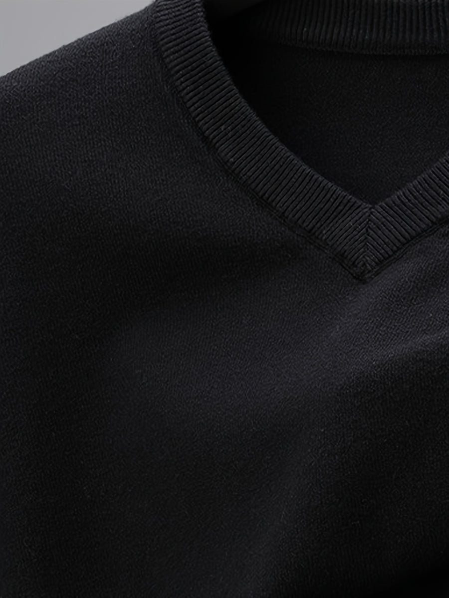Men's V-neck Knit Base Layer, Form-fitting Without Being Tight, Accentuates a Clean Silhouette While Allowing Unrestricted Arm Movement. Suitable for Business Commutes, Family Gatherings, and Holiday Celebrations - Black