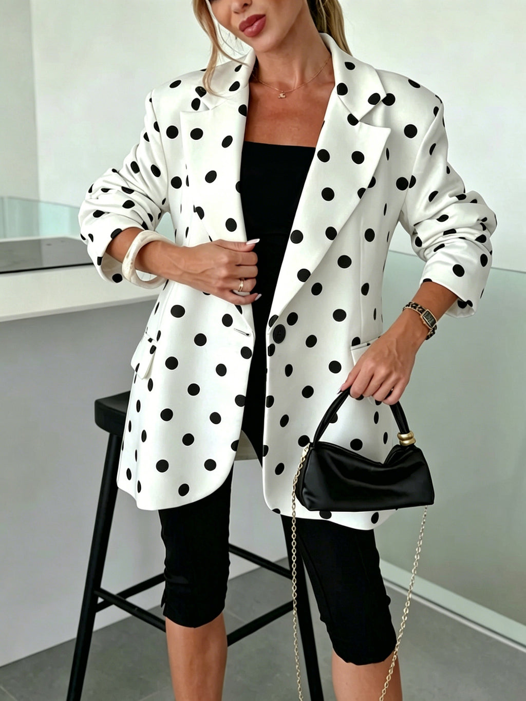 YYTT 2026 New Women's Style 26030# European and American Style Polka Dot Blazer, Elegant and Temperamental Loose Fit Single-Breasted Top, 1pc Versatile Commuter Outerwear. White Base with Black Polka Dots, Featuring a Vintage Elegance - White