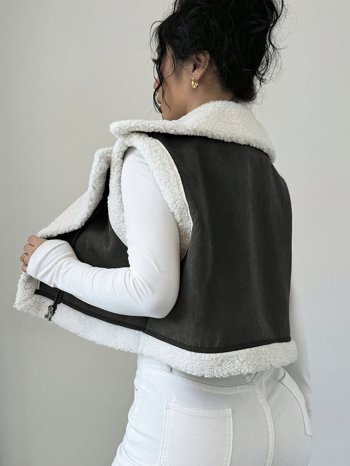 Women's Short Faux Lamb Sleeveless Vest Coat - Deep Grey