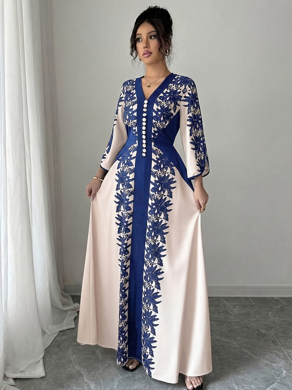 Plus Size, Elegant and Fashionable Plus-size Women's Printed Long-sleeve Dress, Adorned with Buckle Embellishments, Featuring a V-neck and Slit Cuffs. Suitable for Parties, Outings, Romantic Dates, and Daily Wear. Designed for Plus-size Women - Blue