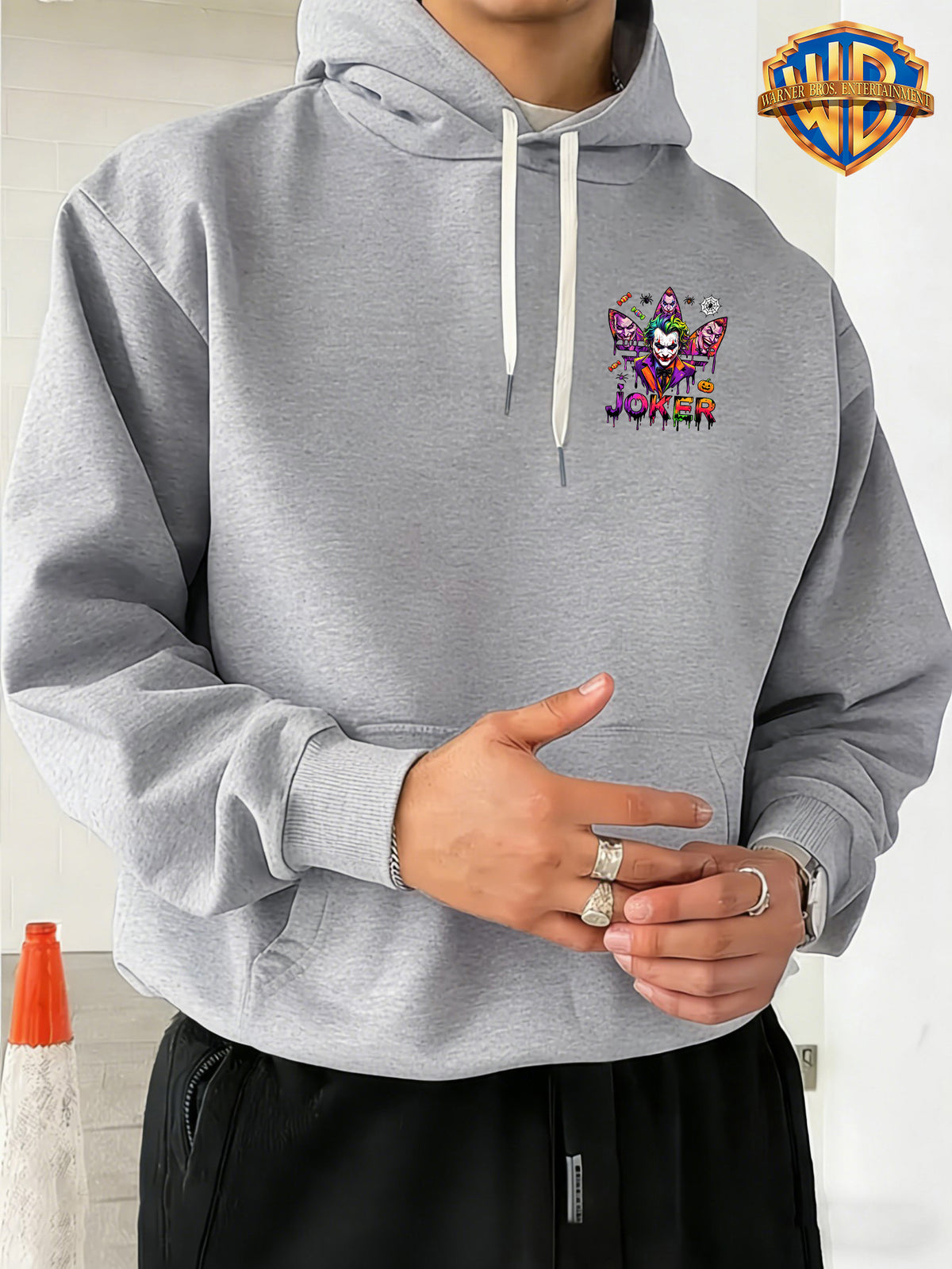 Warner Bros. Official Licensed Men'S Hoodie, Halloween Splatter Graffiti Theme Multi-Version Clown Head, Featuring Spider, Web, Candy, Pumpkin And Other Halloween Elements, Dripping Paint Effect Pattern Print, Street Style Men'S Pullover Hoodie - Light Grey