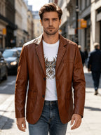 American Retro Solid Color Faux Leather Blazer Jacket for Men, Spring/Autumn Double-Button Casual Coat, Western Street Business Versatile Faux Leather Jacket, Multi-Pocket Contrast Stitching, Lapel Design, Soft And Comfortable Fabric - Coffee Color