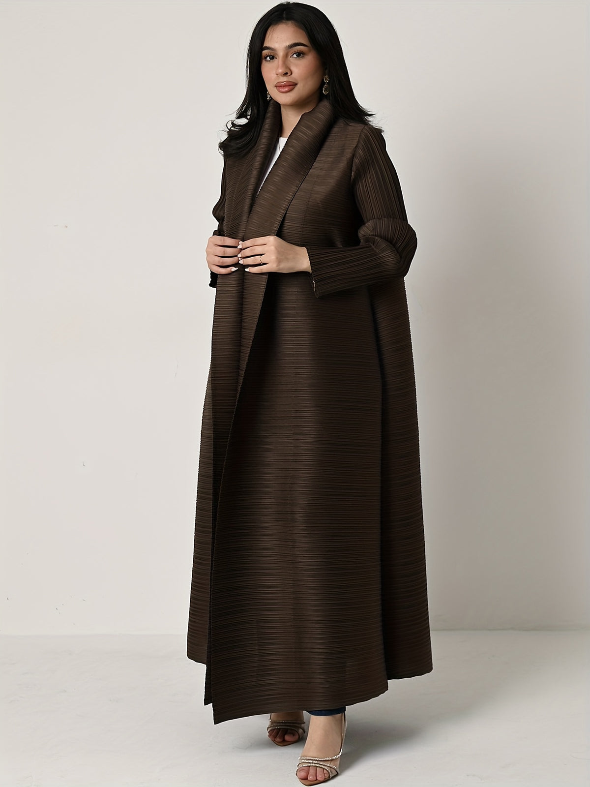 Middle Eastern Women's Clothing: Three-Yard Pleat Muslim Robe, Solid Color Cardigan Outerwear Cape - Coffee Color