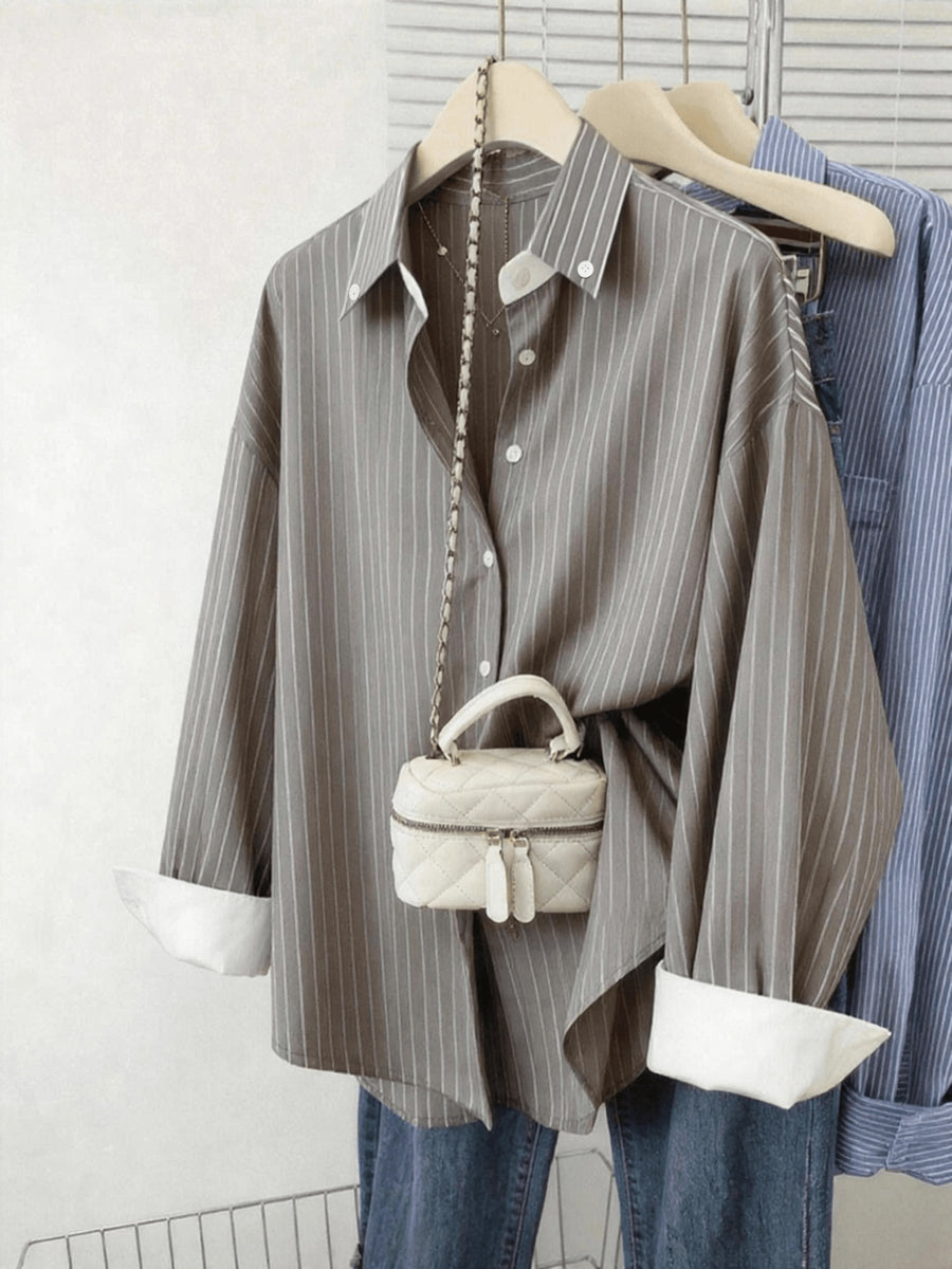 Women's New Spring/Summer Contrast Cuff Shirt, Navy Stripe Print Oversized Loose Fit Shirt with White Buttons, Lapel Collar and Long Sleeves, Suitable for Urban Commuting and Street Style, Relaxed Fit, Contemporary Classic, Gender-Neutral Fashion - Khaki