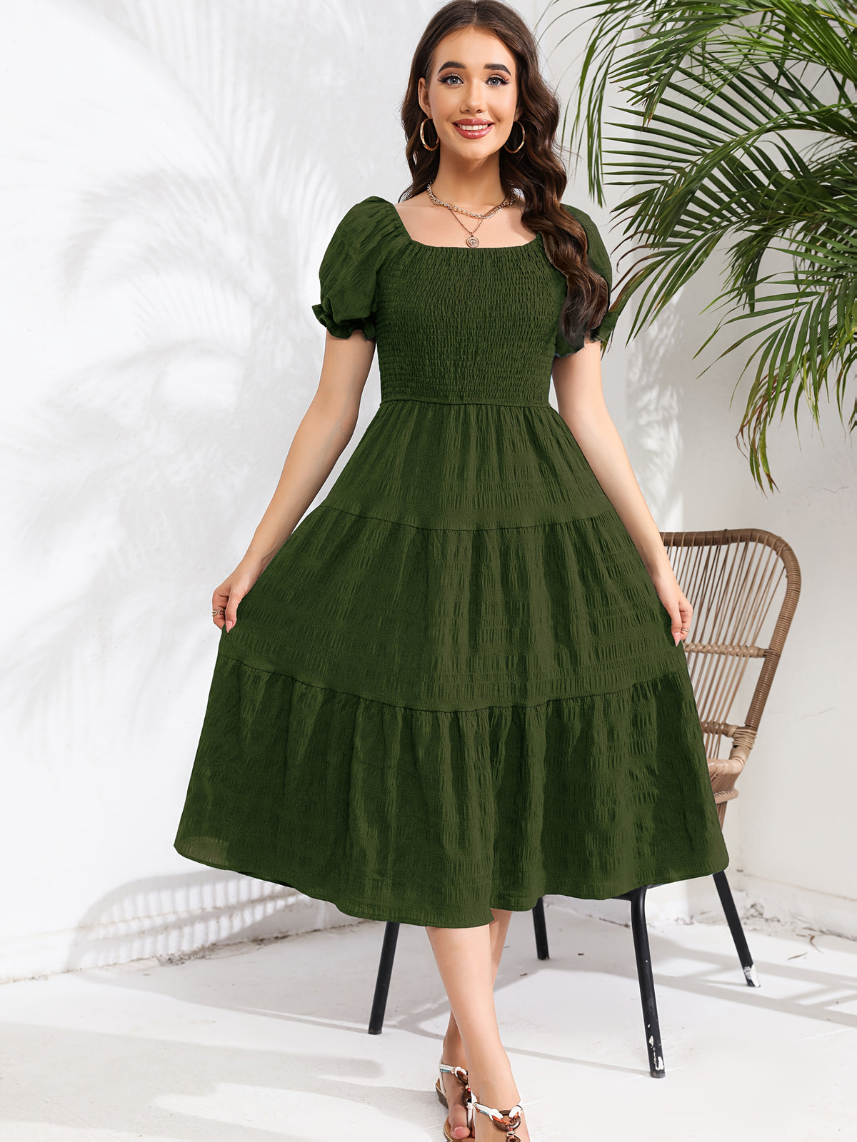 A Solid Color Elegant Dress That Fits The Whole Body. - Olive Green