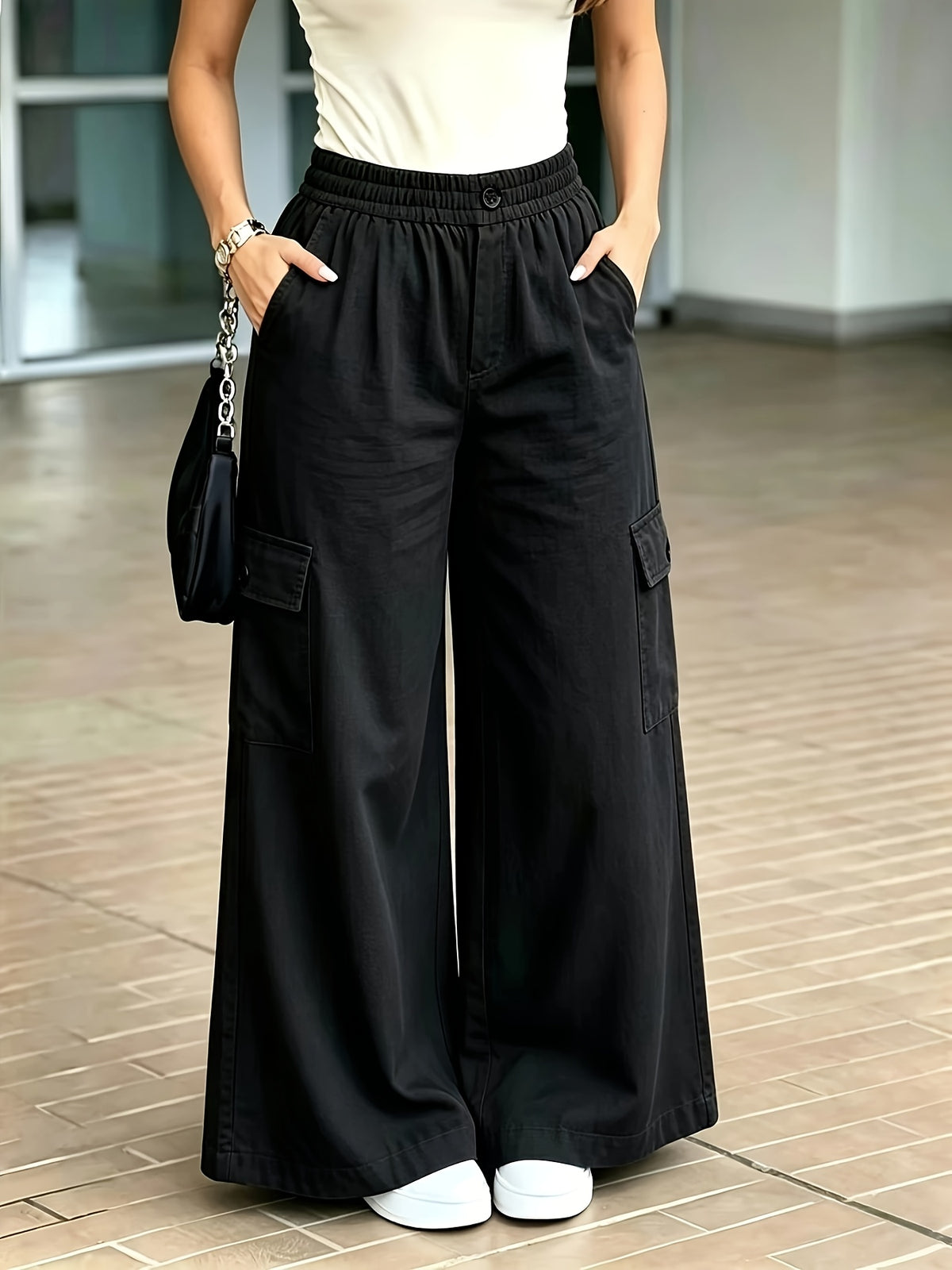 Women's High-Waisted Wide-Leg Cargo Pants with Multi-Pocket Patchwork Design - Soft Floor-Length Trousers, Loose Straight-Leg Pants Suitable for - Wear, Machine Washable for Outdoor, Travel & Everyday Use - Black