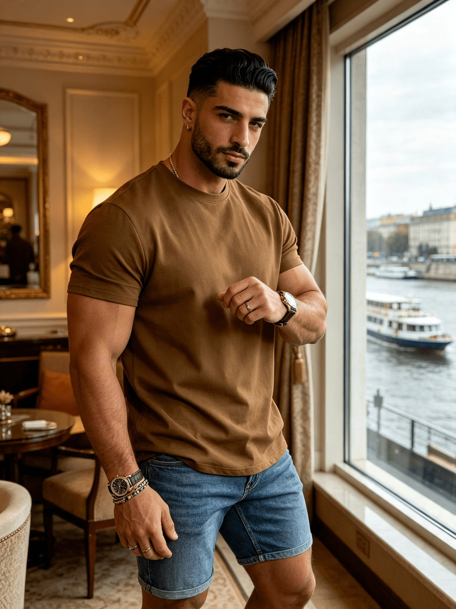Men's Spring/Summer Solid Color T-Shirt, Short-Sleeve Top, Casual and Breathable, Suitable for Commuting and Outings, Fashionable, Trendy, Simple, and Versatile, a Casual Essential - Coffee Color