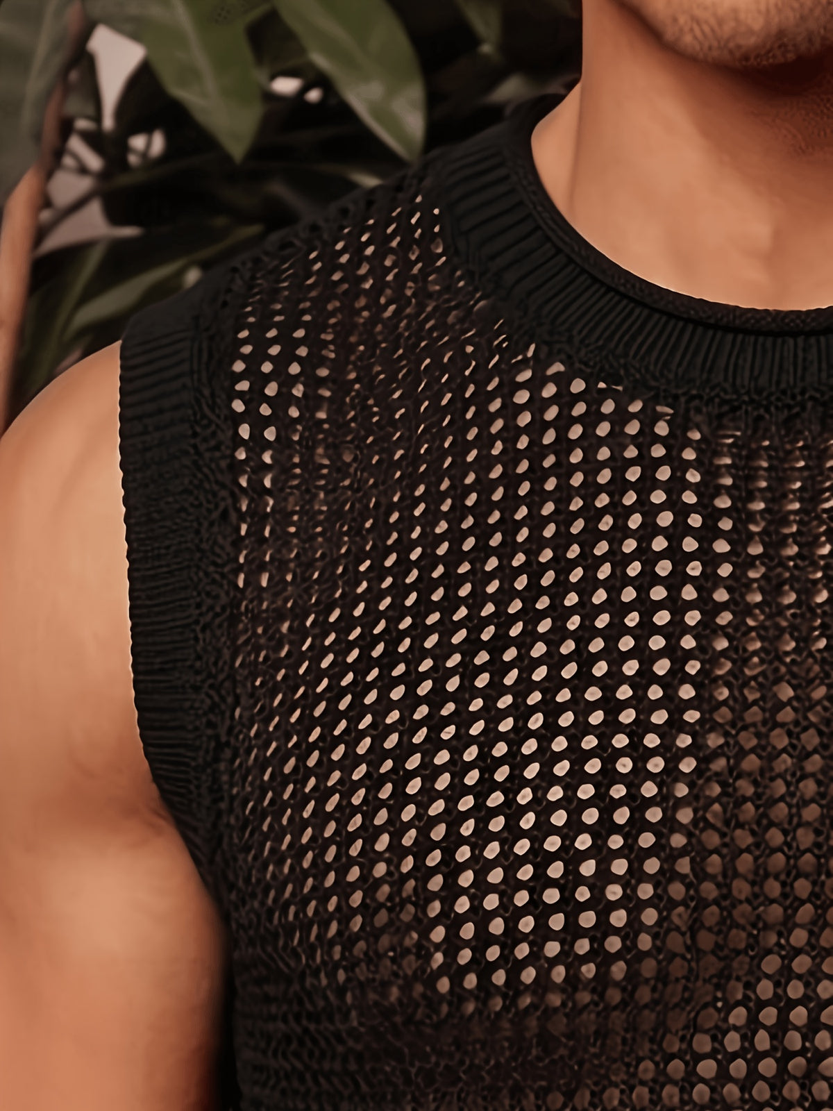New Summer Men'S Fashion Trendy Comfortable Breathable Knit Vest Pullover Sweater, Casual Vacation Style Solid Color Hollow Round Neck Men'S Sweater, Travel Holiday Beach Seaside Wear - Black