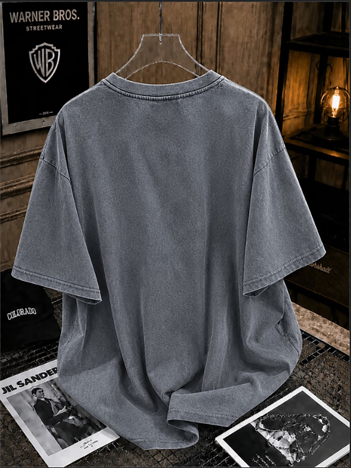 Deathly Hallows Print, Dark Magic Logo Pattern, Using American Retro Distressed Washed Style T-Shirt for Men, Loose Fit Men'S Top, Trendy Design with Half Sleeves, Suitable for Daily Commuting, Parties, Holiday Dates, V-Neck - Grey
