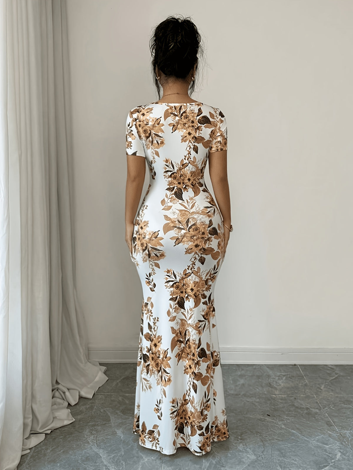 Women'S Summer Short Sleeve Dress, Digital Print Vacation Dress, Beach Vacation Dress, Slit Hem, Ruched Waist Long Dress - Beige